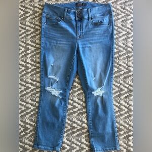 Torrid Super Soft Crop Jegging with Distressing/Size: 10